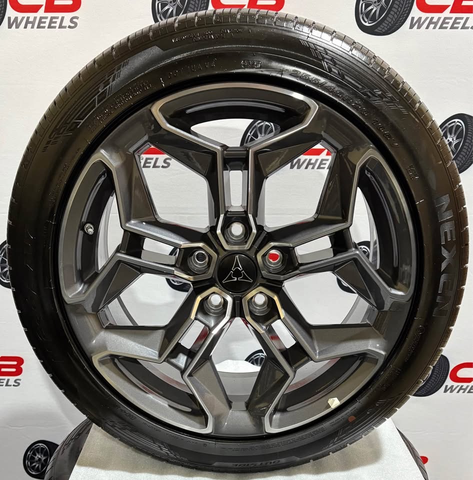 Brand New Dodge Charger Daytona R/T 20” OEM Machined Hypersilver Wheels and Tires