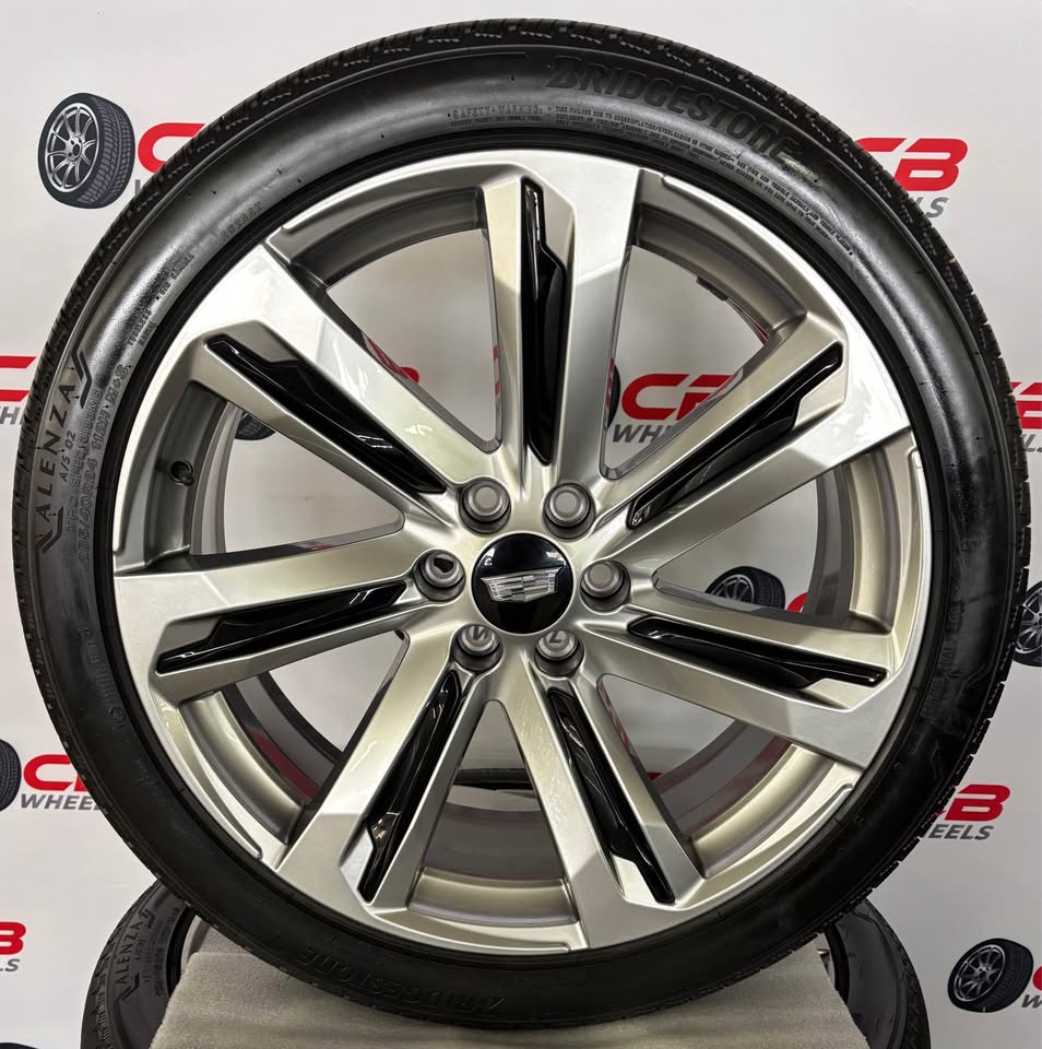 Cadillac Escalade 24" OEM Hypersilver W/ Black Inserts Takeoff Wheels and Tires