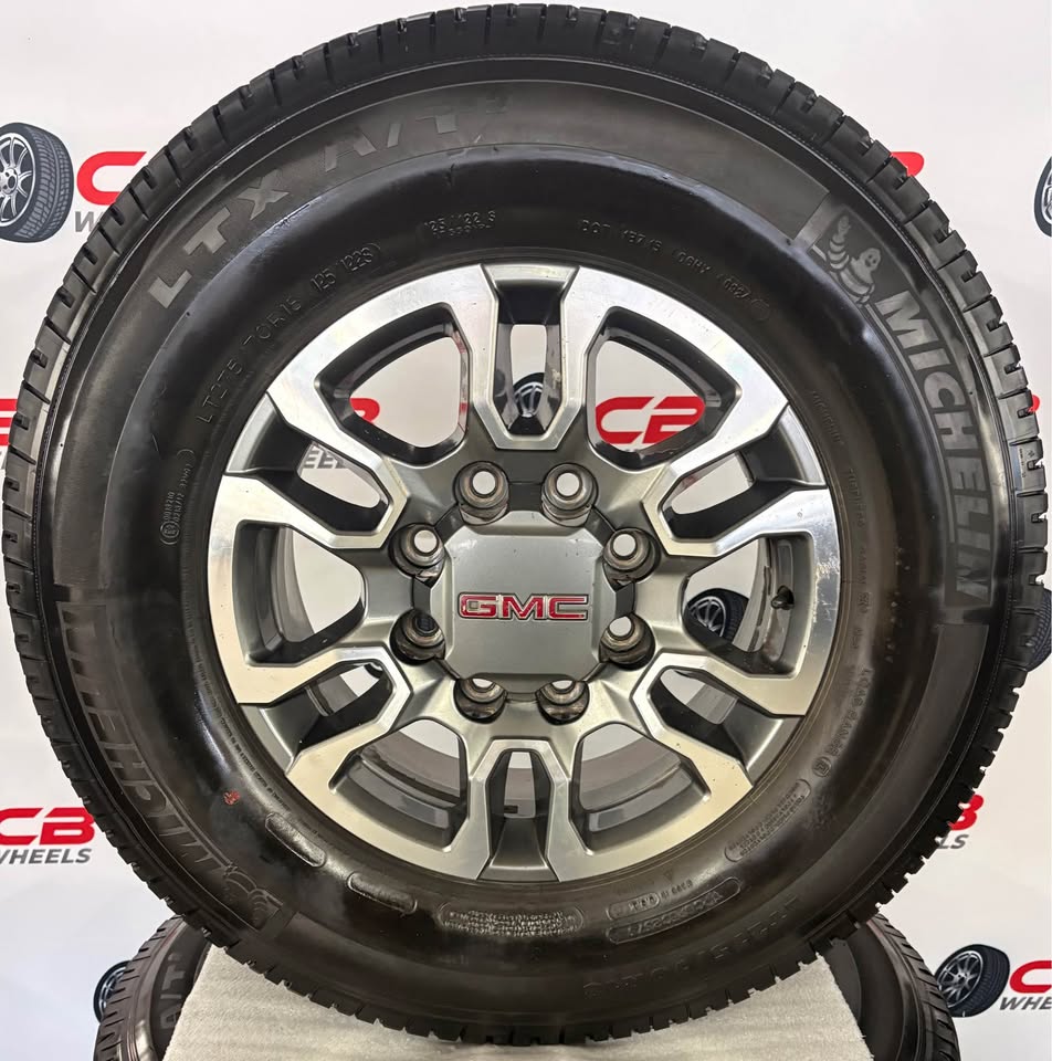 GMC Sierra 2500/3500 18" OEM Machined Charcoal Wheels and Tires