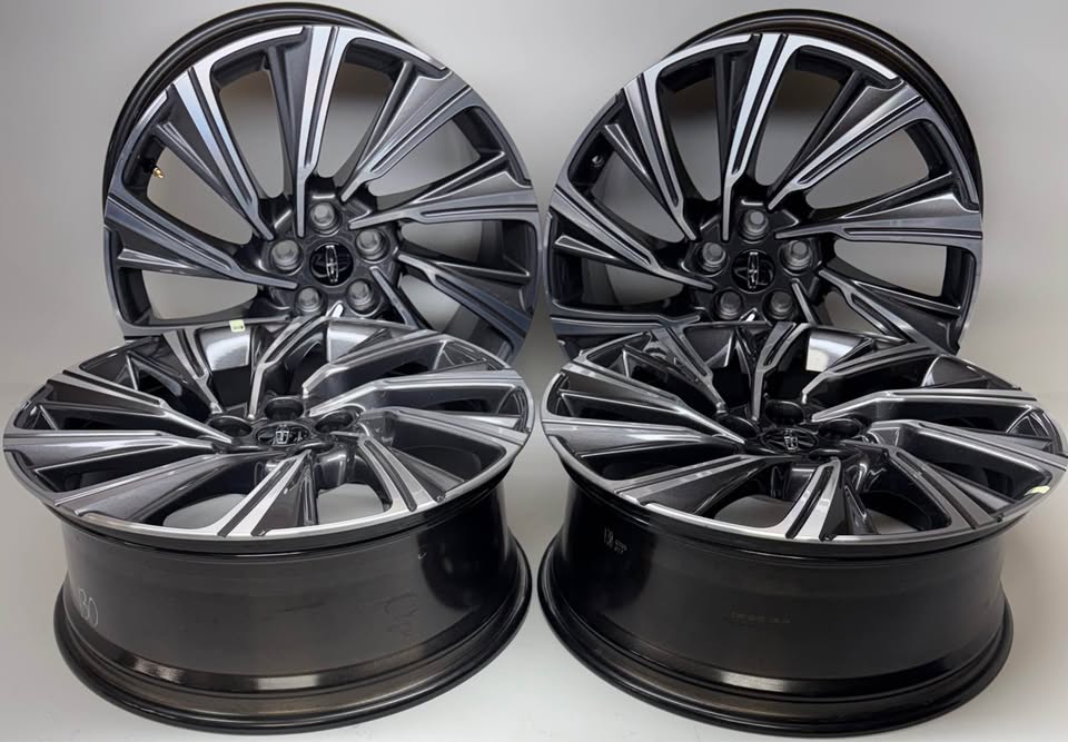 Lincoln Aviator Ford Explorer 20" OEM Machined Charcoal Wheels